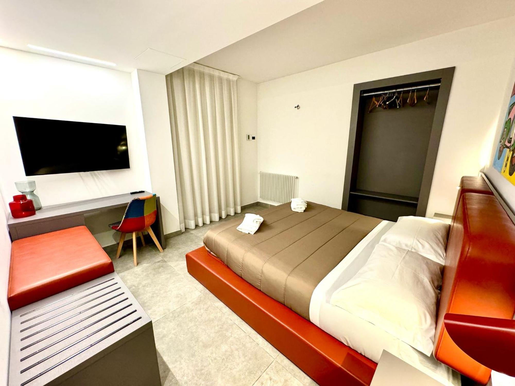 Cortile Nobile Luxury Suites CTA Exterior photo