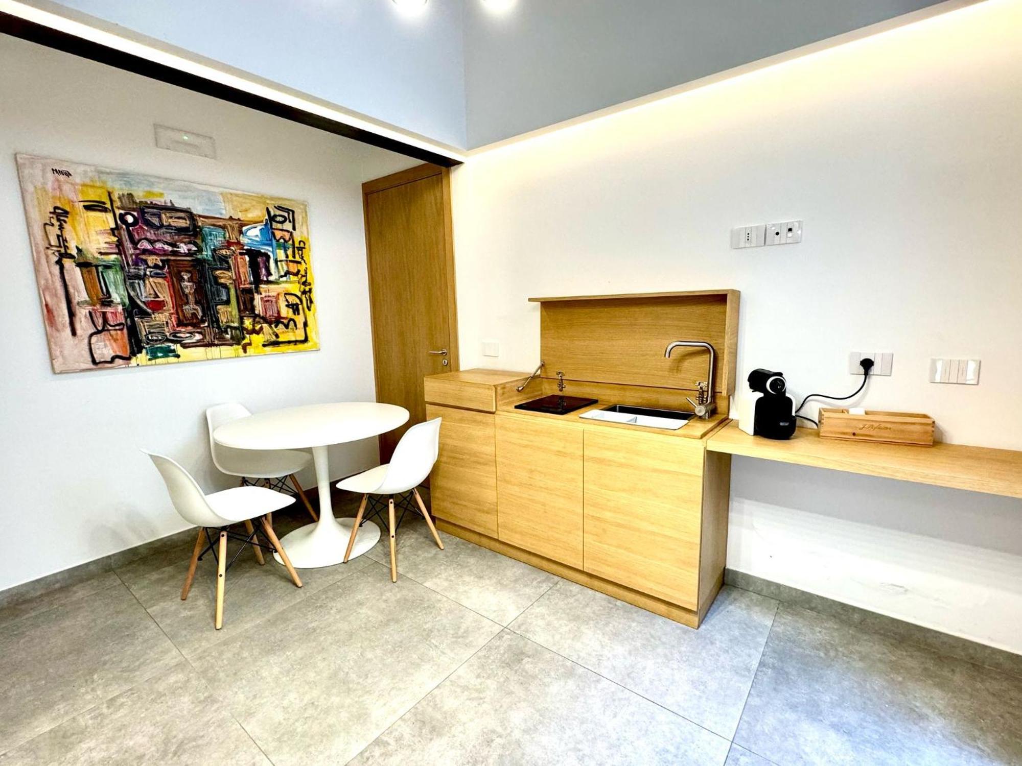 Cortile Nobile Luxury Suites CTA Exterior photo