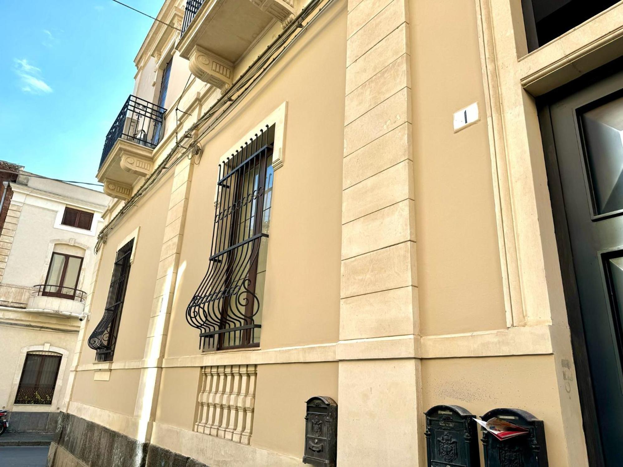 Cortile Nobile Luxury Suites CTA Exterior photo